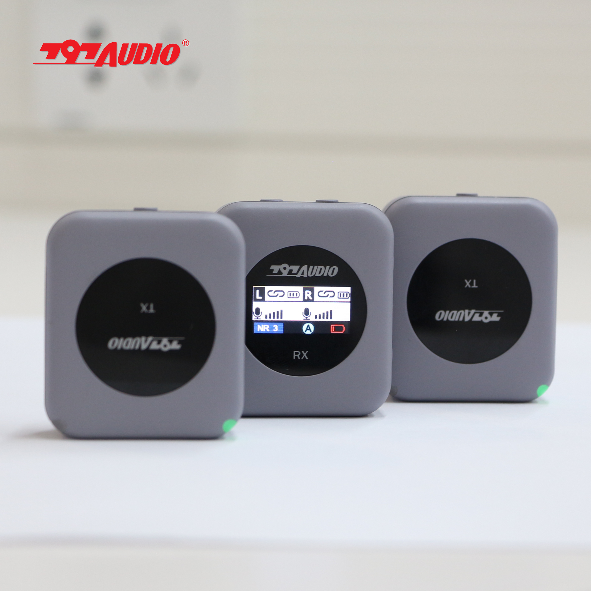 797Audio AWCR01 2.4G Wireless Microphone Dual Channel Wireless Handheld Microphone Plastic Radio & Tv Broadcasting Equipment