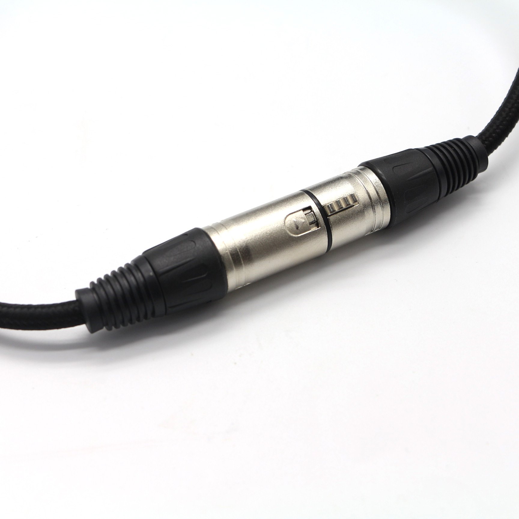 Premium Balanced Microphone Cable with 3-Pin XLR Male to Female Mic Speaker Cable with Black Color for Audio Equipment