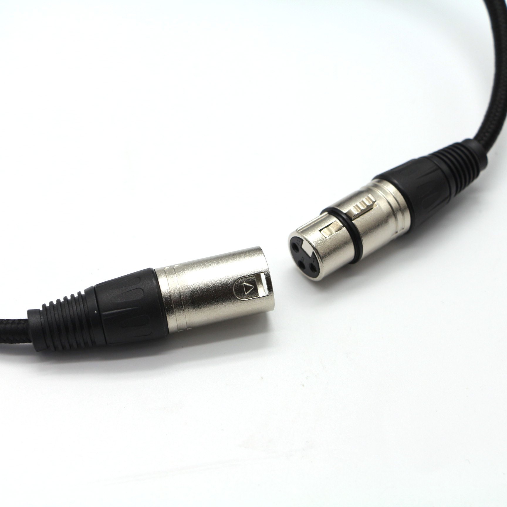 Premium Balanced Microphone Cable with 3-Pin XLR Male to Female Mic Speaker Cable with Black Color for Audio Equipment
