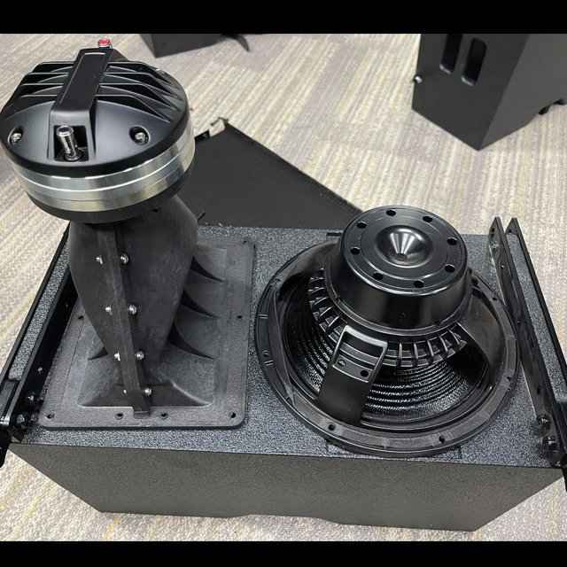 Sound equipment Indoor/outdoor sound system single 10 "active wire array speakers