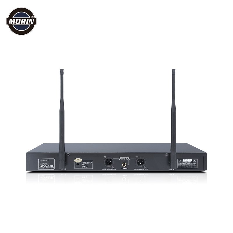 high standard quality wireless karaoke microphone for singing and speech