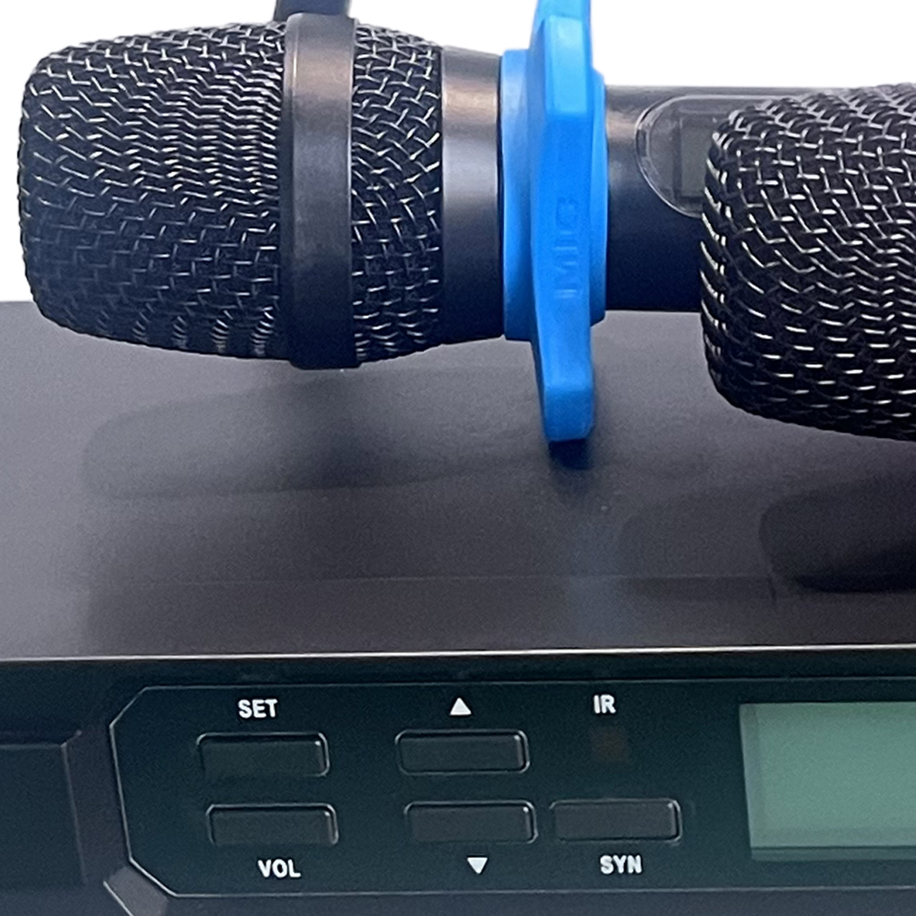 High-quality wireless microphone equipment gives you a different sound experience for KTV