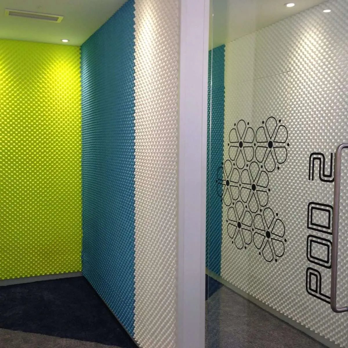 Hot Sales Sound Acoustic Panel Soundproof Foam Egg Crate Soundproof Sponge Acoustic Foam Wall