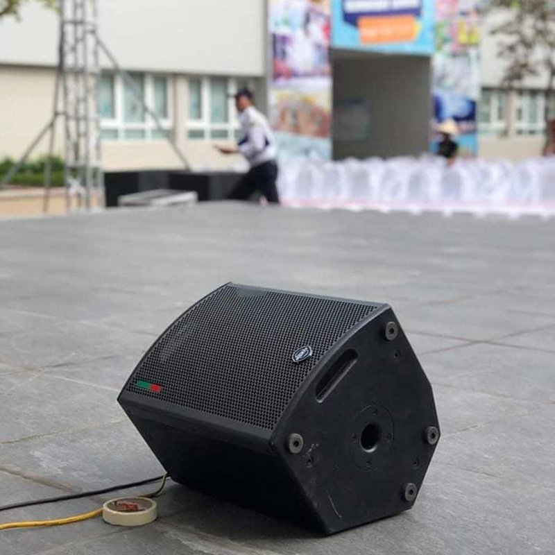Clear Sound Quality 10'' 12'' 15'' 18'' 2-Way 1000W Full Range Professional Audio Active Coaxial Car Outdoor Stage Speakers