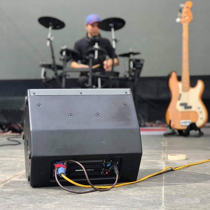Clear Sound Quality 10'' 12'' 15'' 18'' 2-Way 1000W Full Range Professional Audio Active Coaxial Car Outdoor Stage Speakers