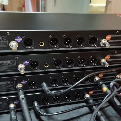 4 Microphone Inputs Audio Digital Processor 4CH UHF wireless handheld wireless system