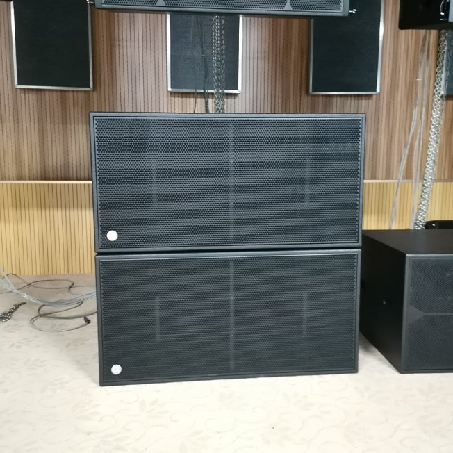 Dual 18 Inch Subwoofer Outdoor Sub bass sound system professional audio Line Array Subwoofer speaker