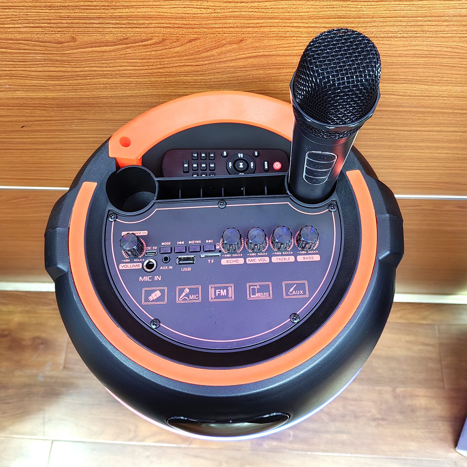 ABS-8301/8302 Treble 8 inch Outdoor with display Wireless loud BT Speaker radio RGB light stereo tweeter karaoke speaker