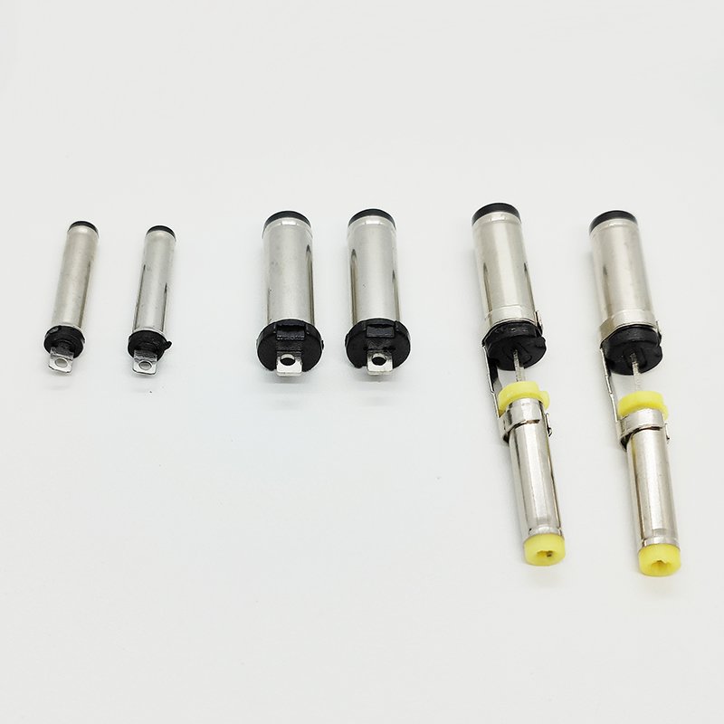 EBEI High Capacity 43mm 21mm 18.5mm Charging Male jack female plug pcb DC power plug connectors