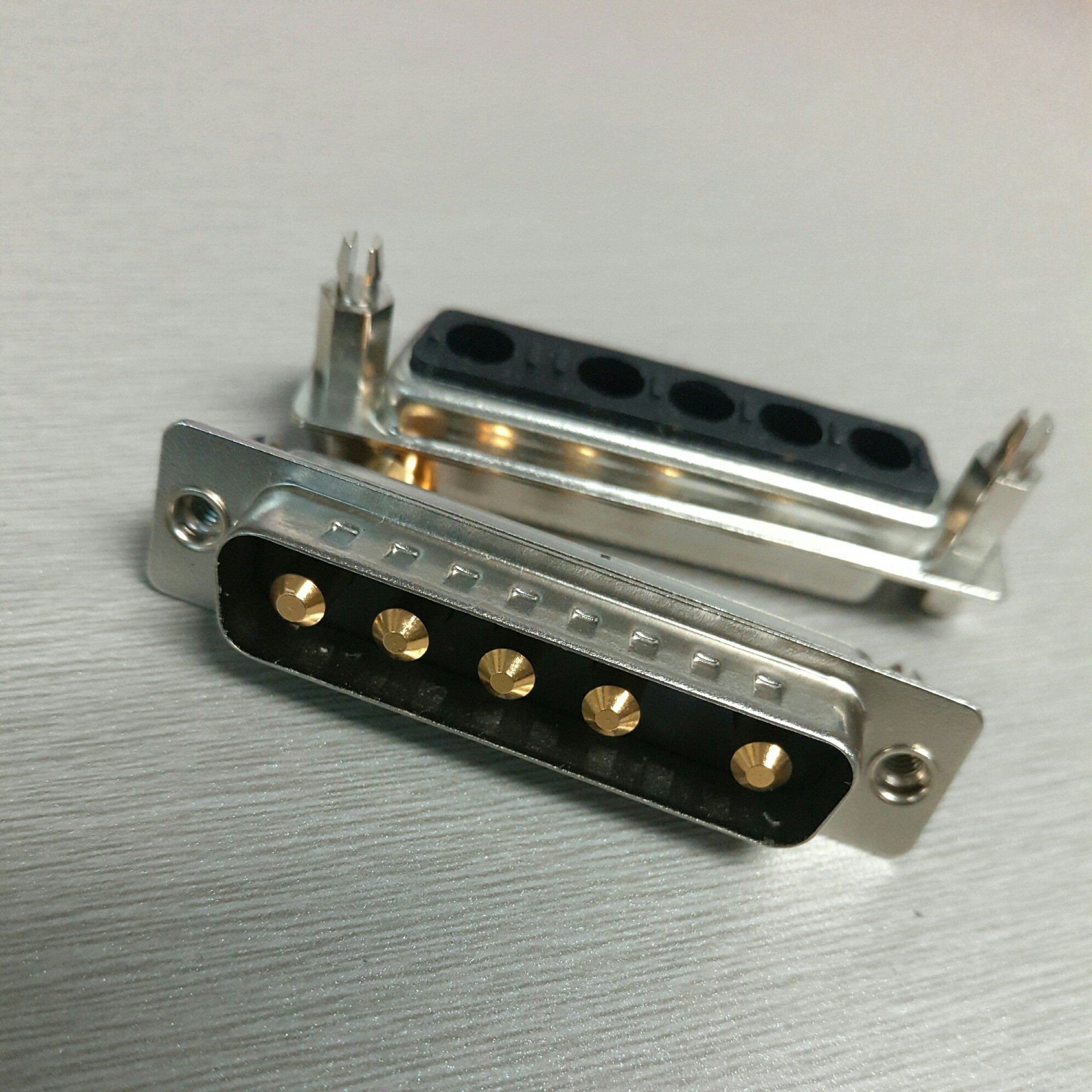 Industrial High Current Combo D Sub 5P 5W5 Plug Connector for PCB