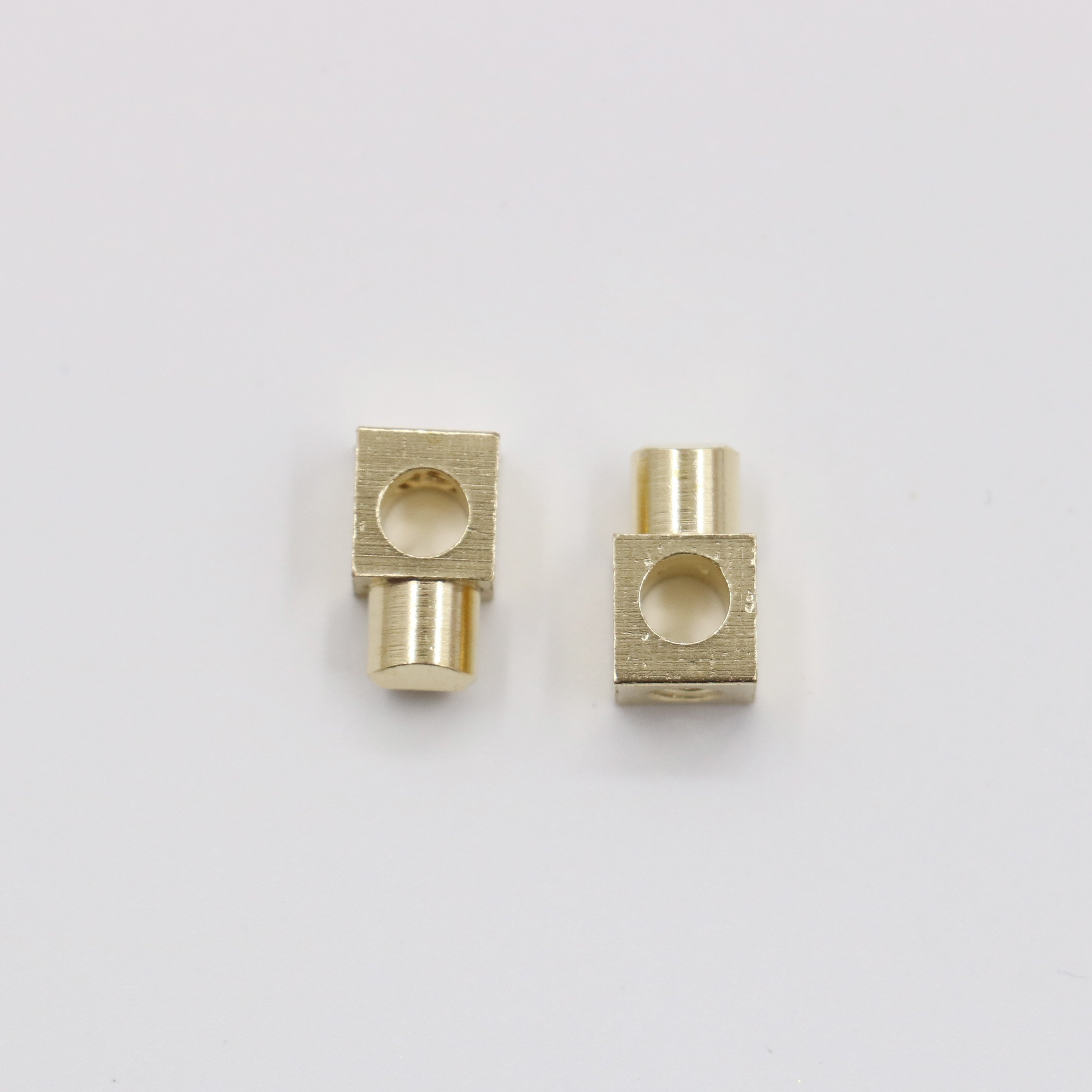 Customized high quality brass electrical crimp connector brass connector bolt electrical screw terminal connector