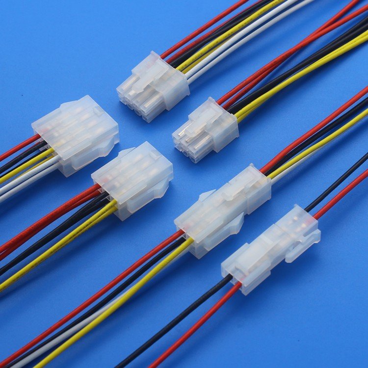 TE TYCO AMP 1586849-1 Automotive connector 3 pin housing in stock