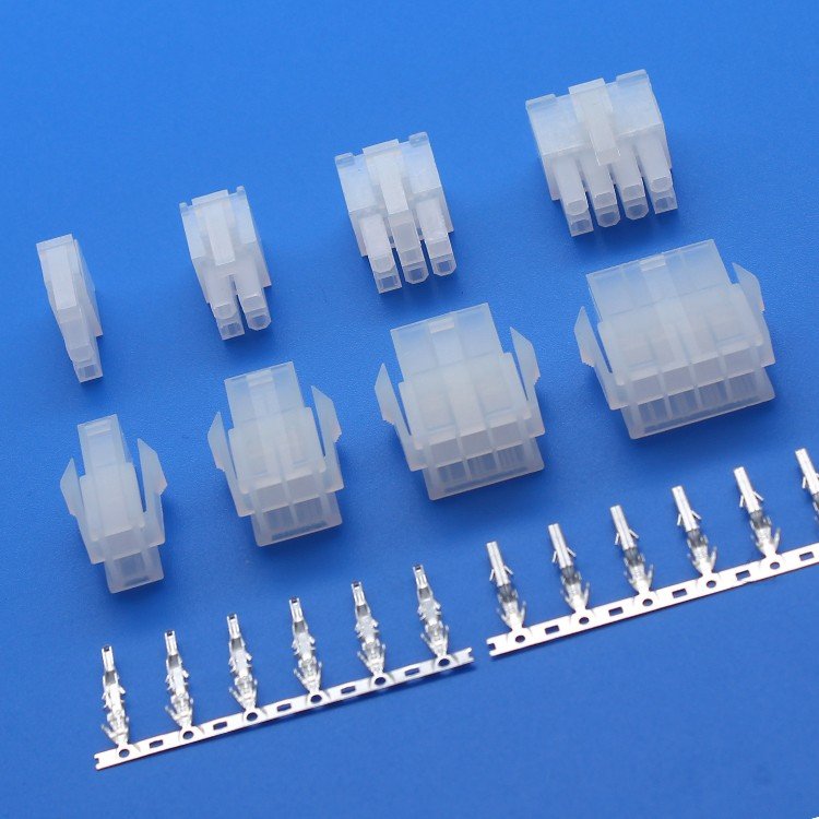 TE TYCO AMP 1586849-1 Automotive connector 3 pin housing in stock