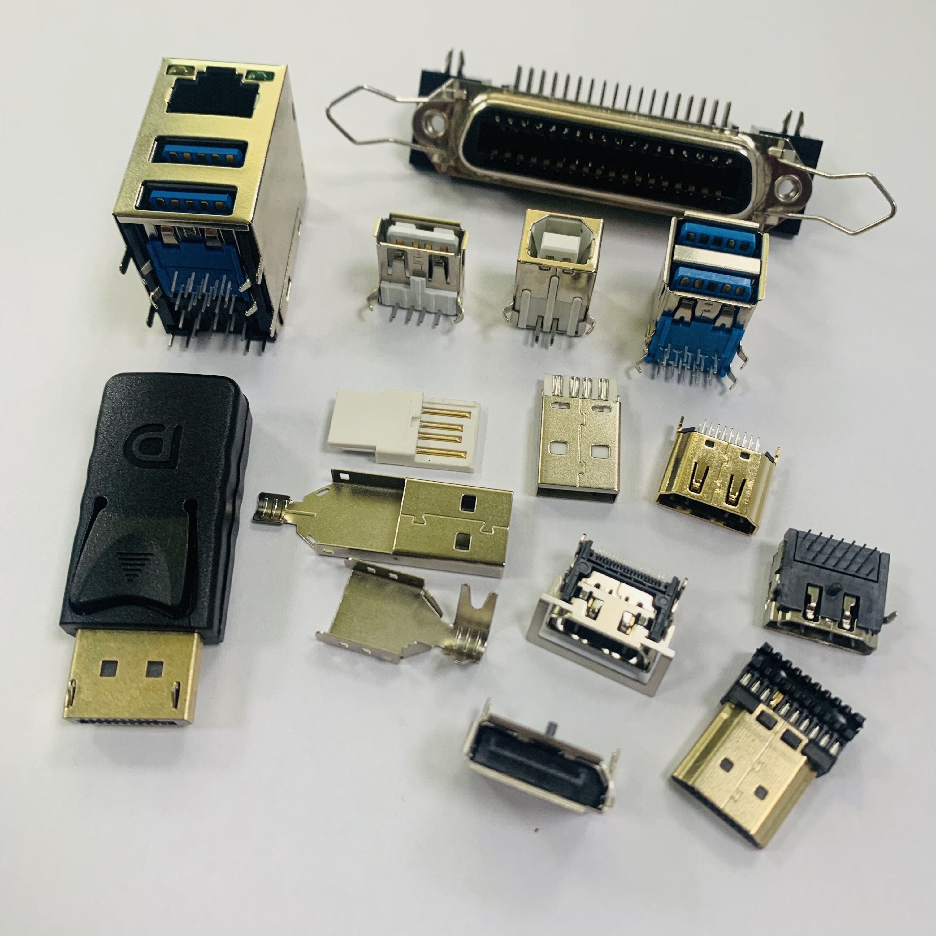 Customizable RJ45 modular connector double-layer D-Sub with LED lights, 2-16 ports