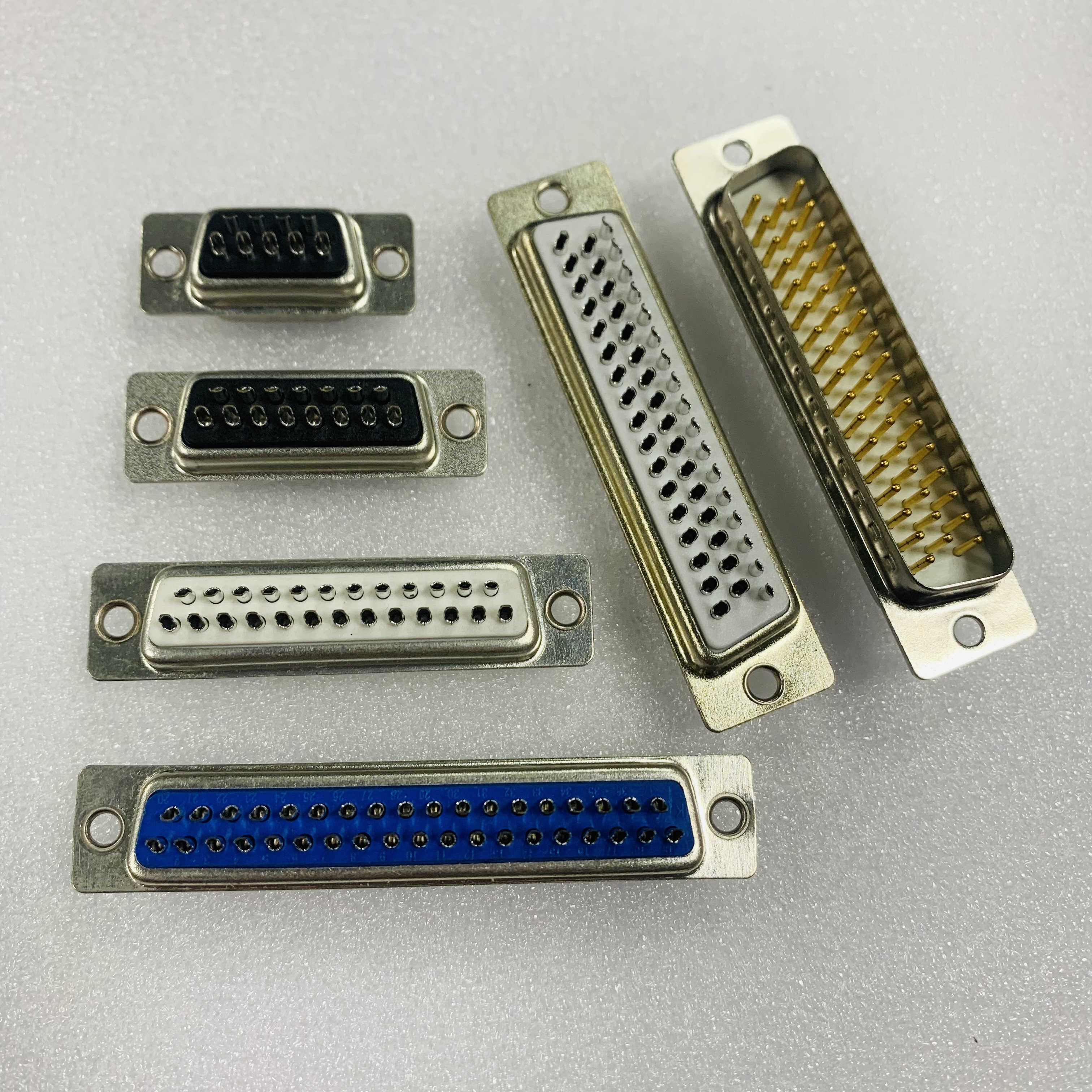 Factory hot selling Db welding male and female socket, two row and three row Dsub connector pin spacing 2.84mm 2.77mm