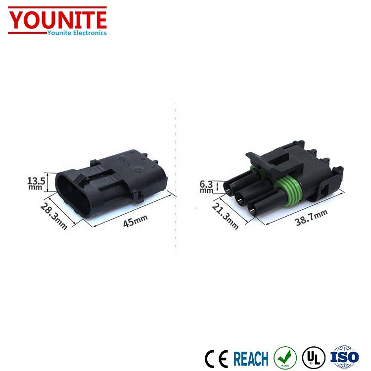 Electronic connectors