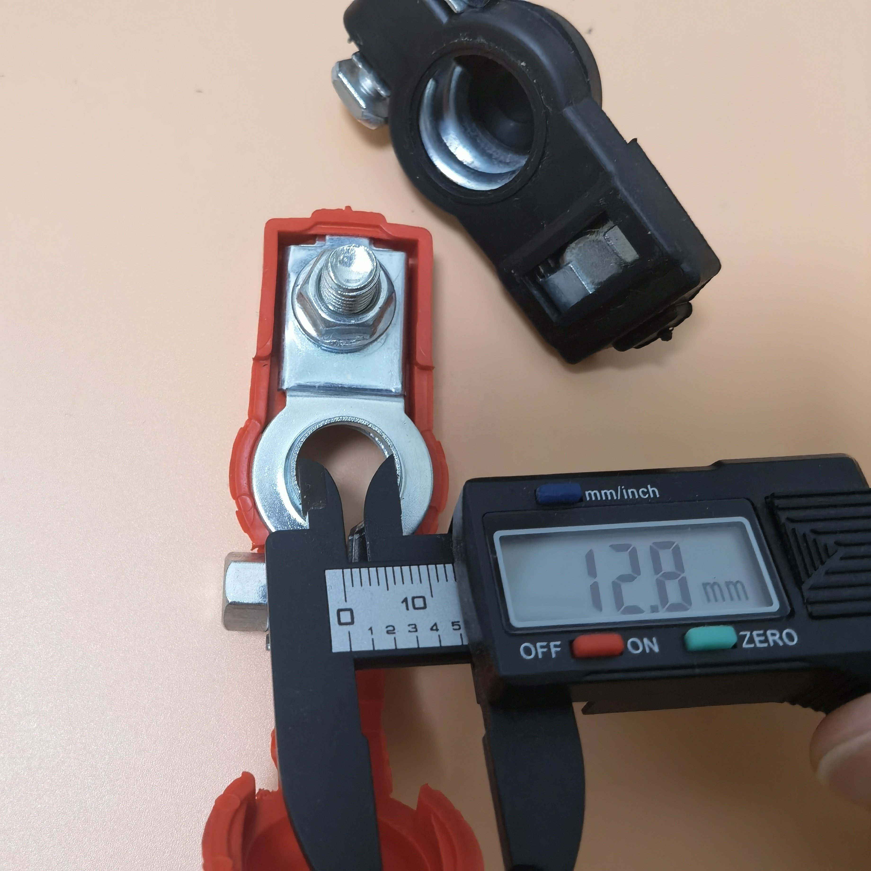 Small hole zinc plated iron 12V Quick release automotive car Battery terminal Clamp Connector with cover Positive &Negative