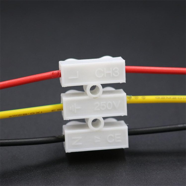 CH-3 3Pin Led Lighting Press Connector Electrical Cable Clamp Connectors Quick Splice Lock Wire Terminals Block Spring Connector