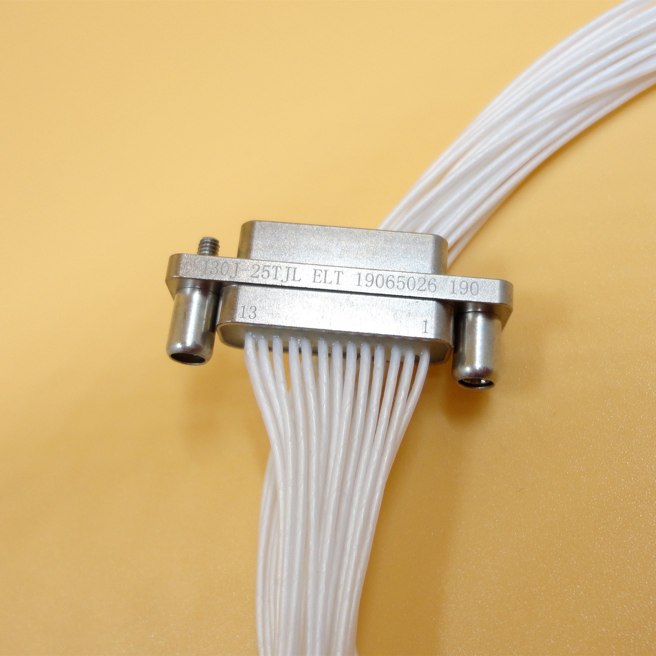 J30J Connector 25 Pins Micro Rectangular Connector with Cable 500mm