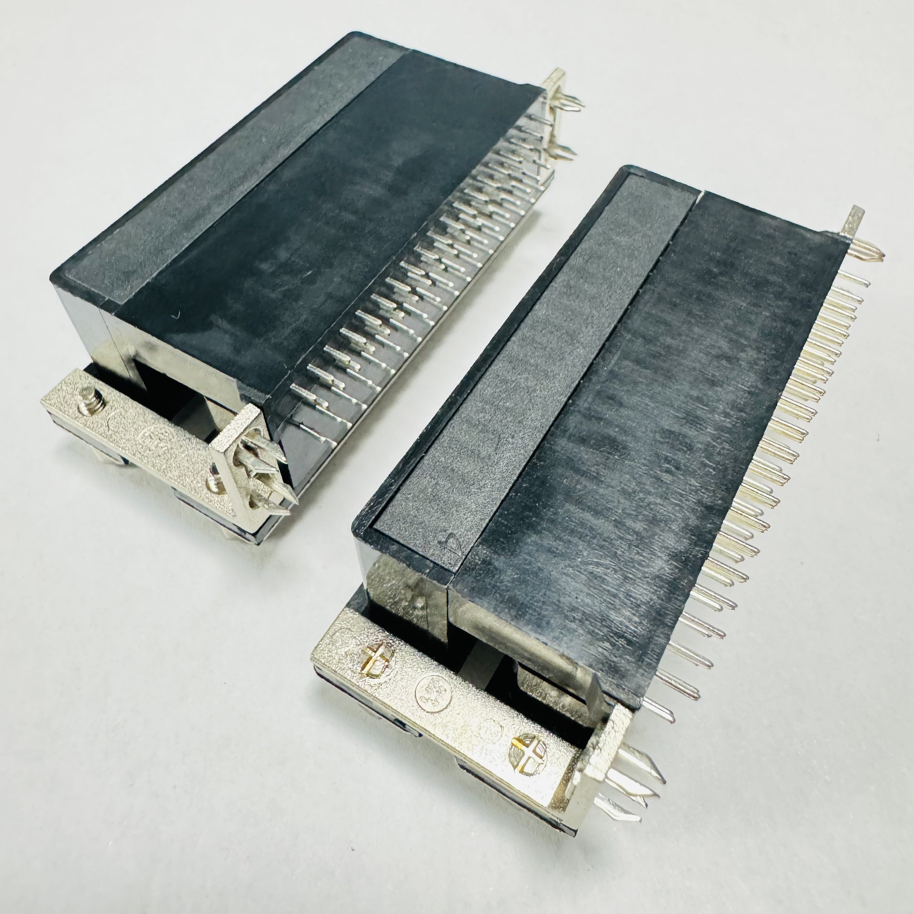 D-Sub Connectors DB9 DB15 DB25 DB26 DB37 DB44 DB50 DB62 DB78 9 15 25 26 37 44 50 62 78 Pin Male Female Cable Serial Dsub