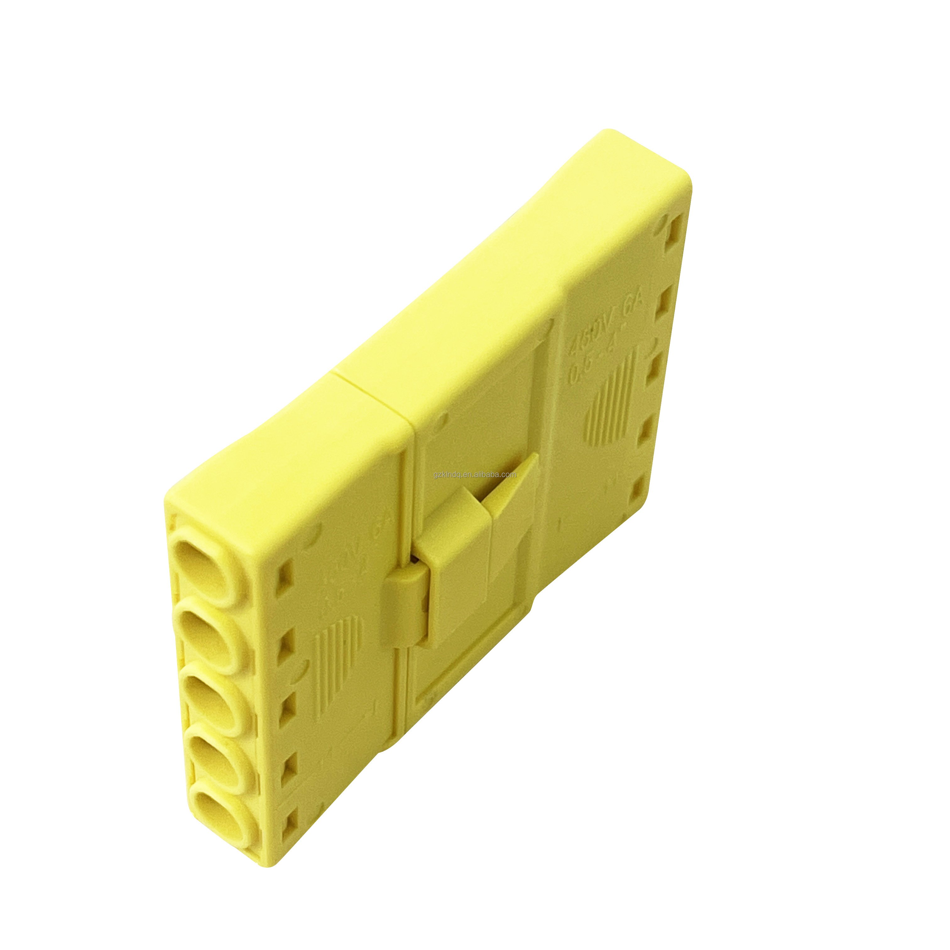 Wide Connection Range Connector Pluggable connector with excellent contact