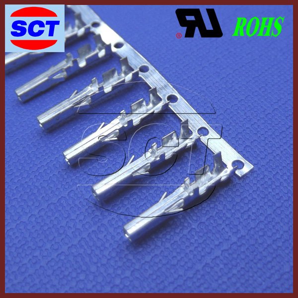 4-pin molex peripheral power connectors