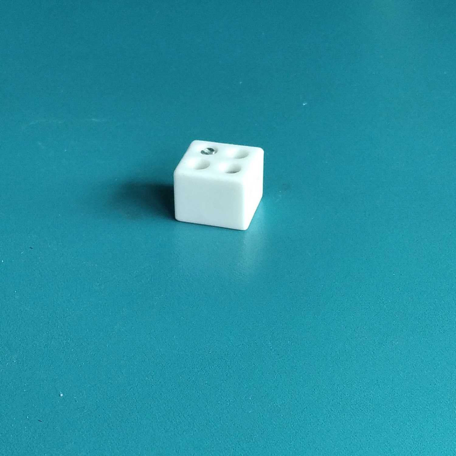 Electrical ceramic terminal for wire connection connectors porcelain blocks steatite connector