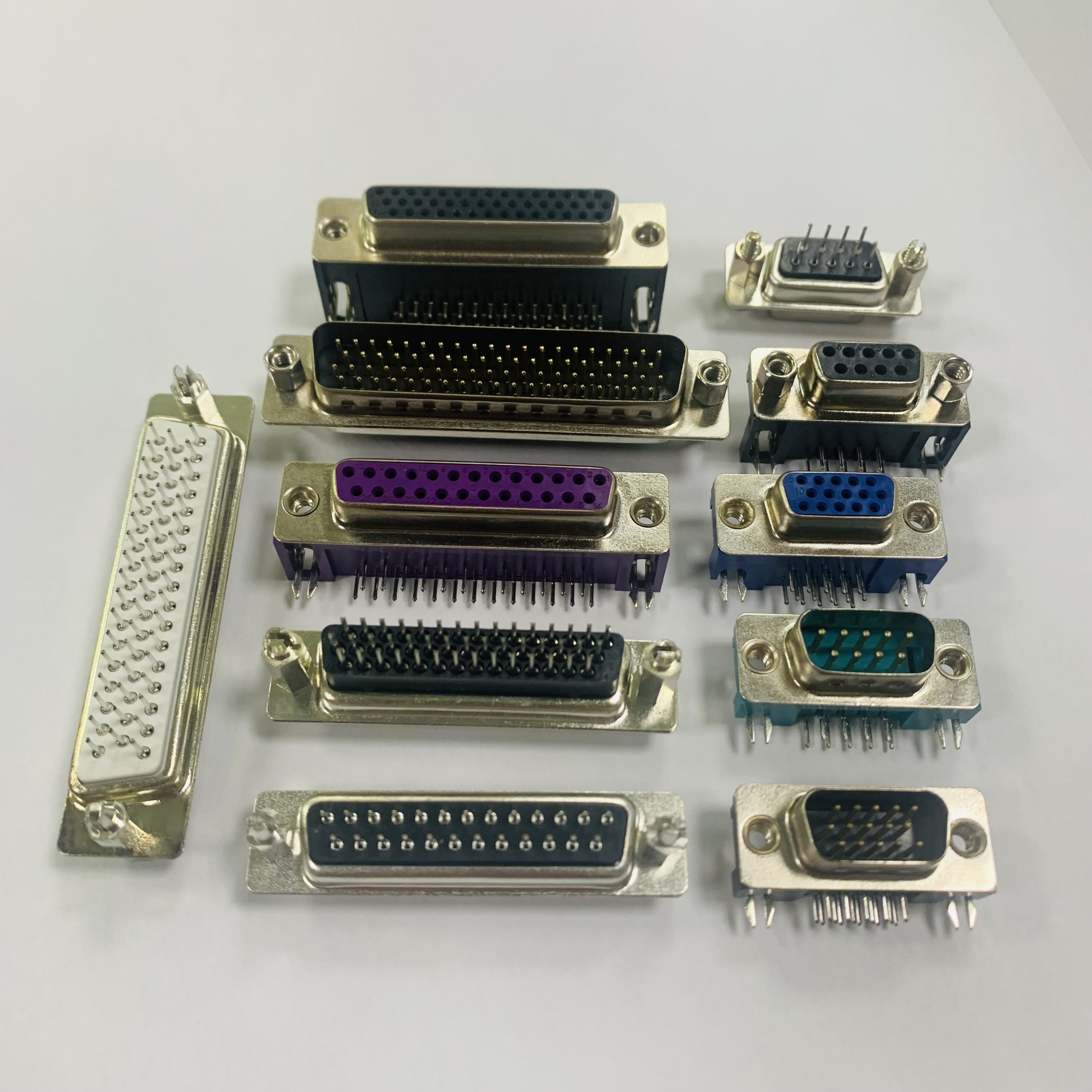 9-pin 15pin 25pin 37pin 50pin 62pin 78pin D-SUB connectors with spacing of 2.77mm and 2.84mm