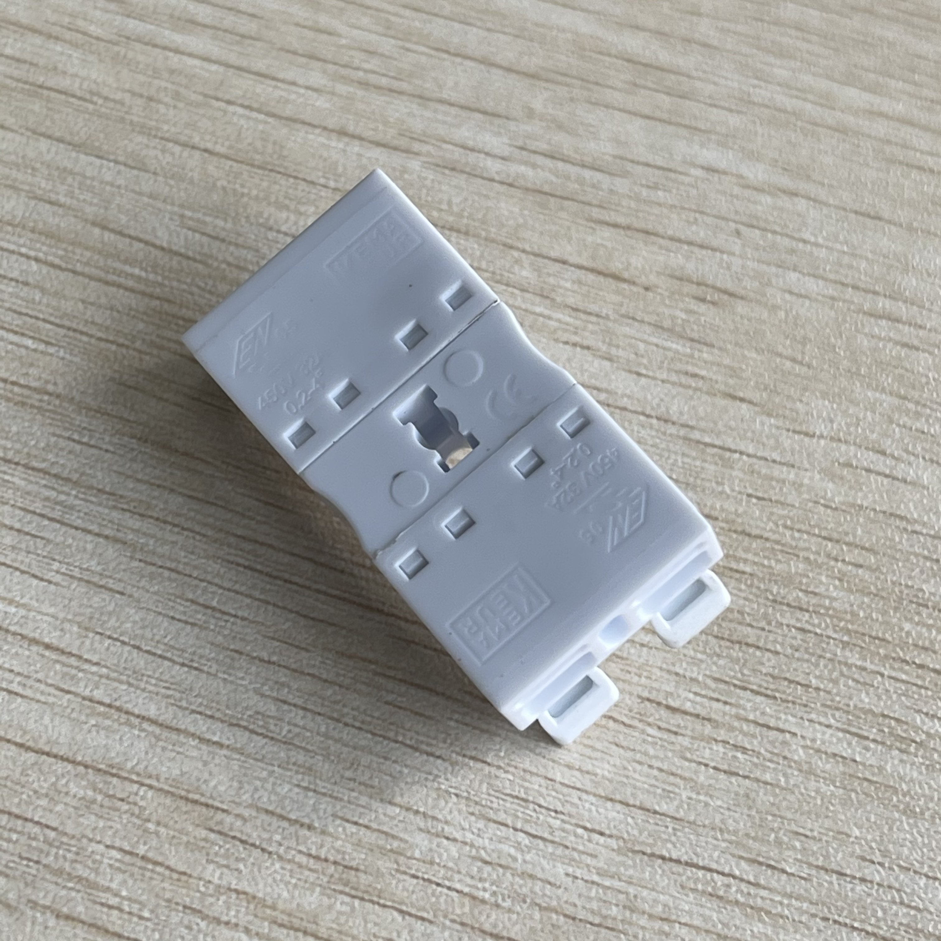 ENEC CE 2 Pin quick push wire connector for wiring 4mm2