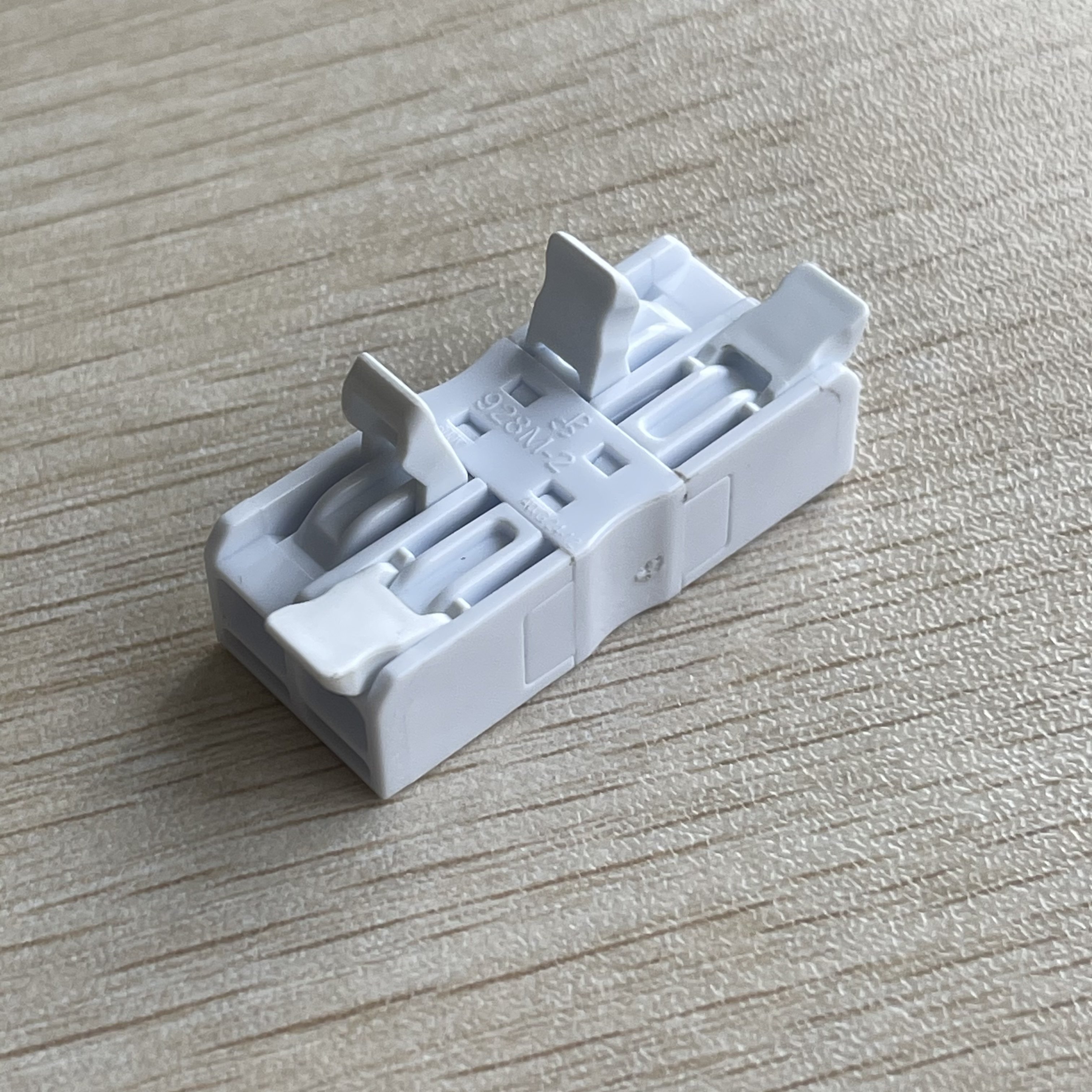 ENEC CE 2 Pin quick push wire connector for wiring 4mm2