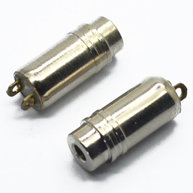 Wholesale 2.5mm Female Jack 4-Pin Waterproof Stereo Audio Connector For Phones with 4 Poles Connector Socket