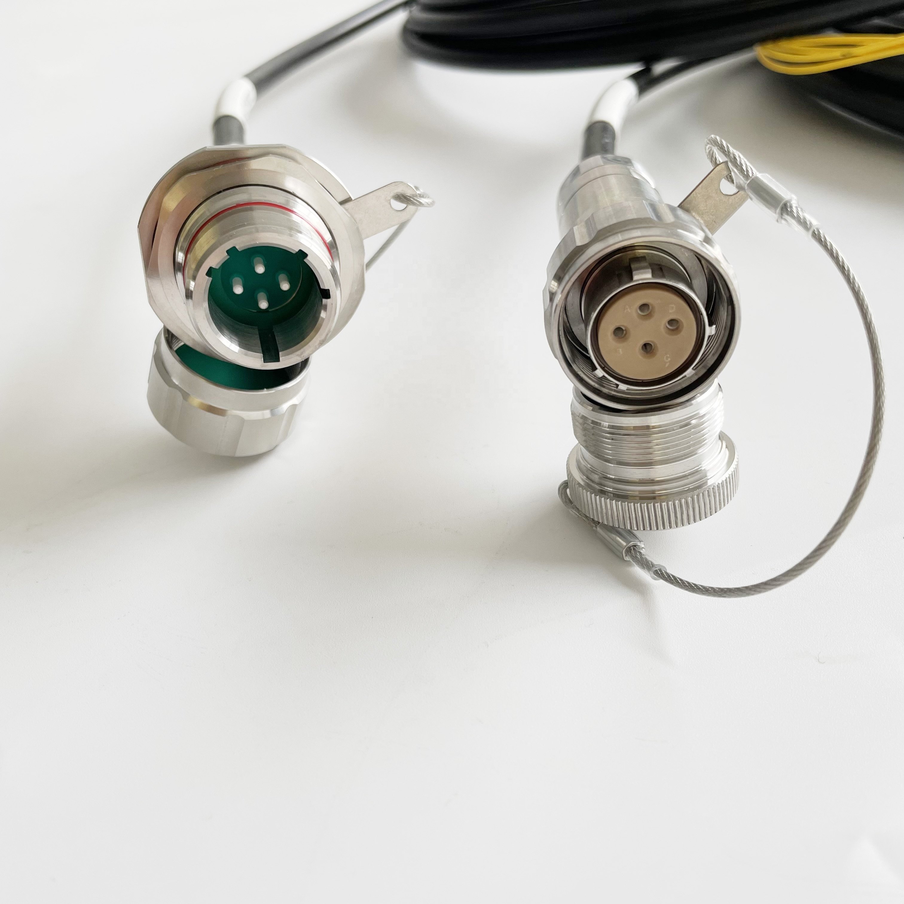 ZLTC Specilty mine using ZLO/ GYD18 Series 4cores male and female fiber connector ZLO04P ZLO04S /GYD18T4PN GYD18T4SN