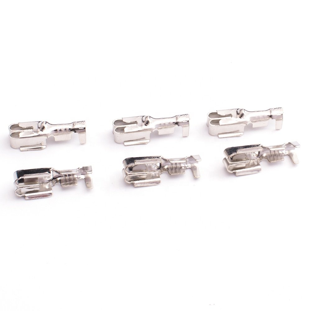 Plug Fuse Holder with Relay Terminal Multi-way Automobile Fuse Box