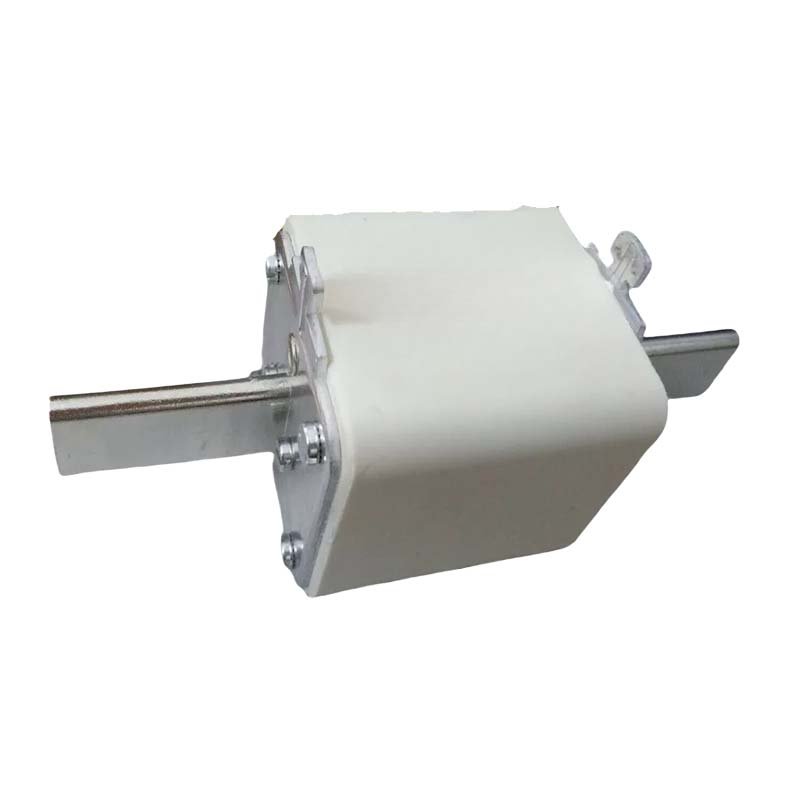 New Original Fuse Link 3NE1447-2 with Blade Contacts, NH3, In: 670 A, gR, Un AC: 690 V, Un DC: 440 V, Front Indicator