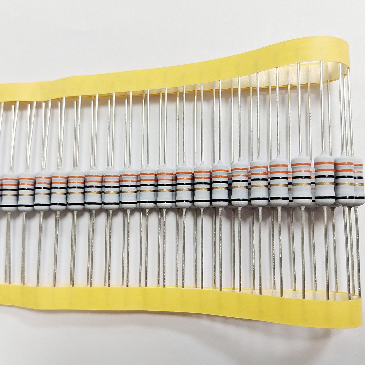 Savol Electronic Components FKN 1W 33R Fusible Wirewound Resistor