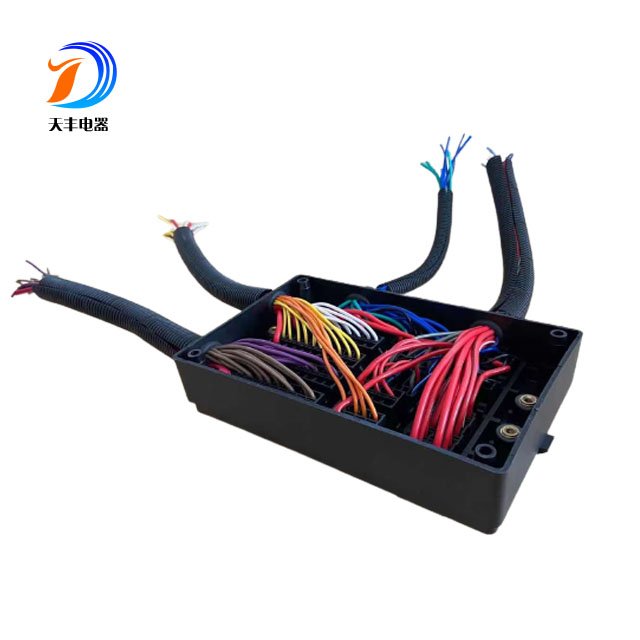 PA6 12V 24V central electrical fuse box with relay fuse components