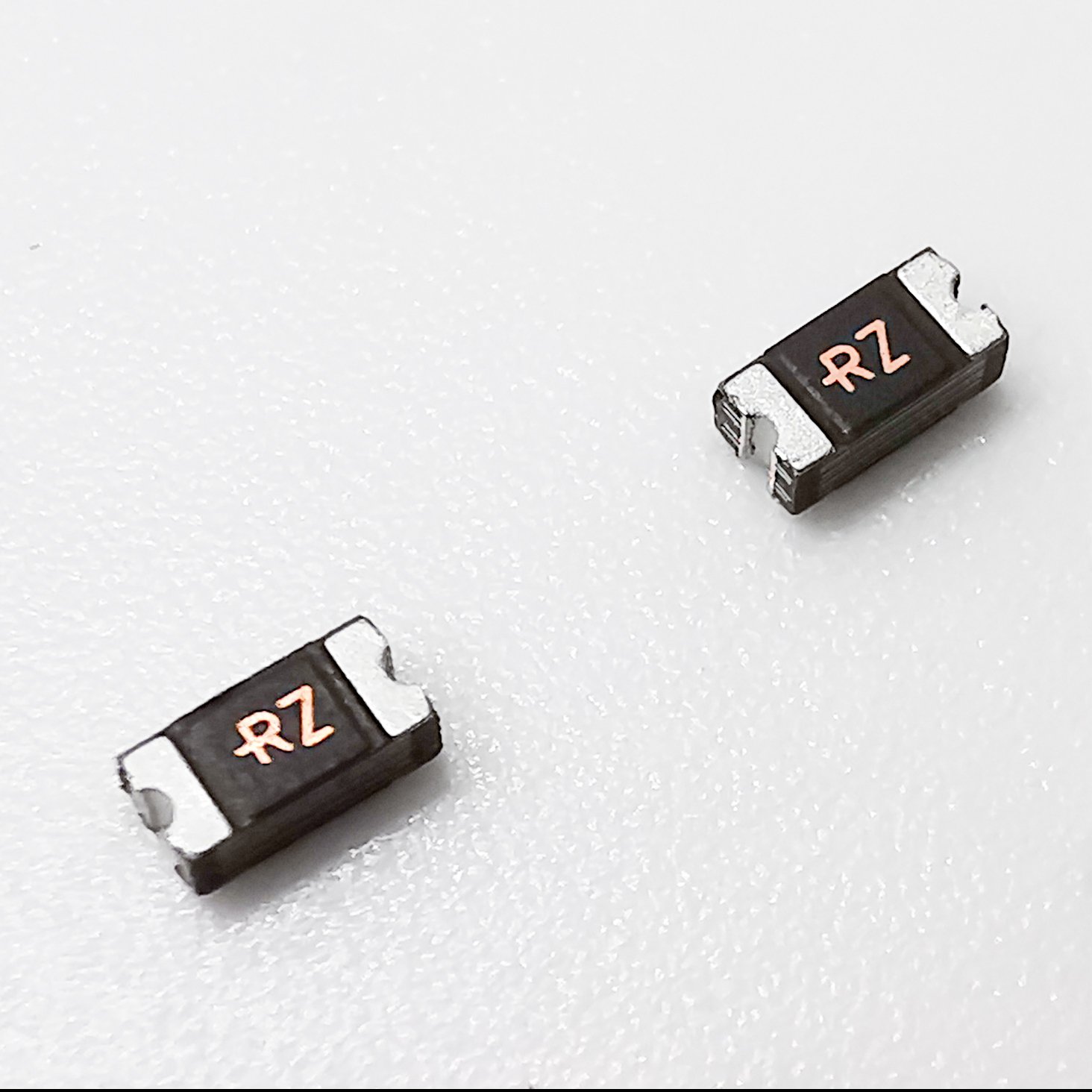 Da Rong Reusable fuse SMD1206R0250SF 6V 2.5A ptc resettable fuses mini for fuse components