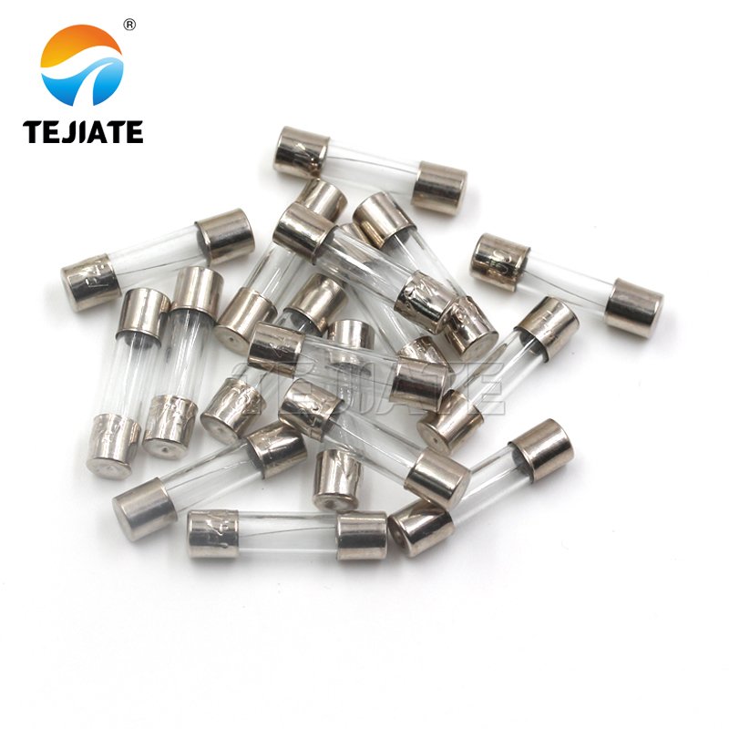 5*20 3A 250V Glass Fuse Fast Blow Axial Lead automotive pv Fuse with holder car electronic components