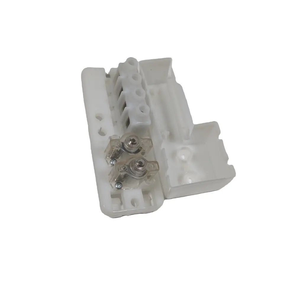 Wholesale auto MVL/435 universal connector fuse box