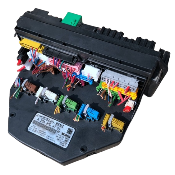 Suitable for Mercedes Benz 204 fuse box2049009701