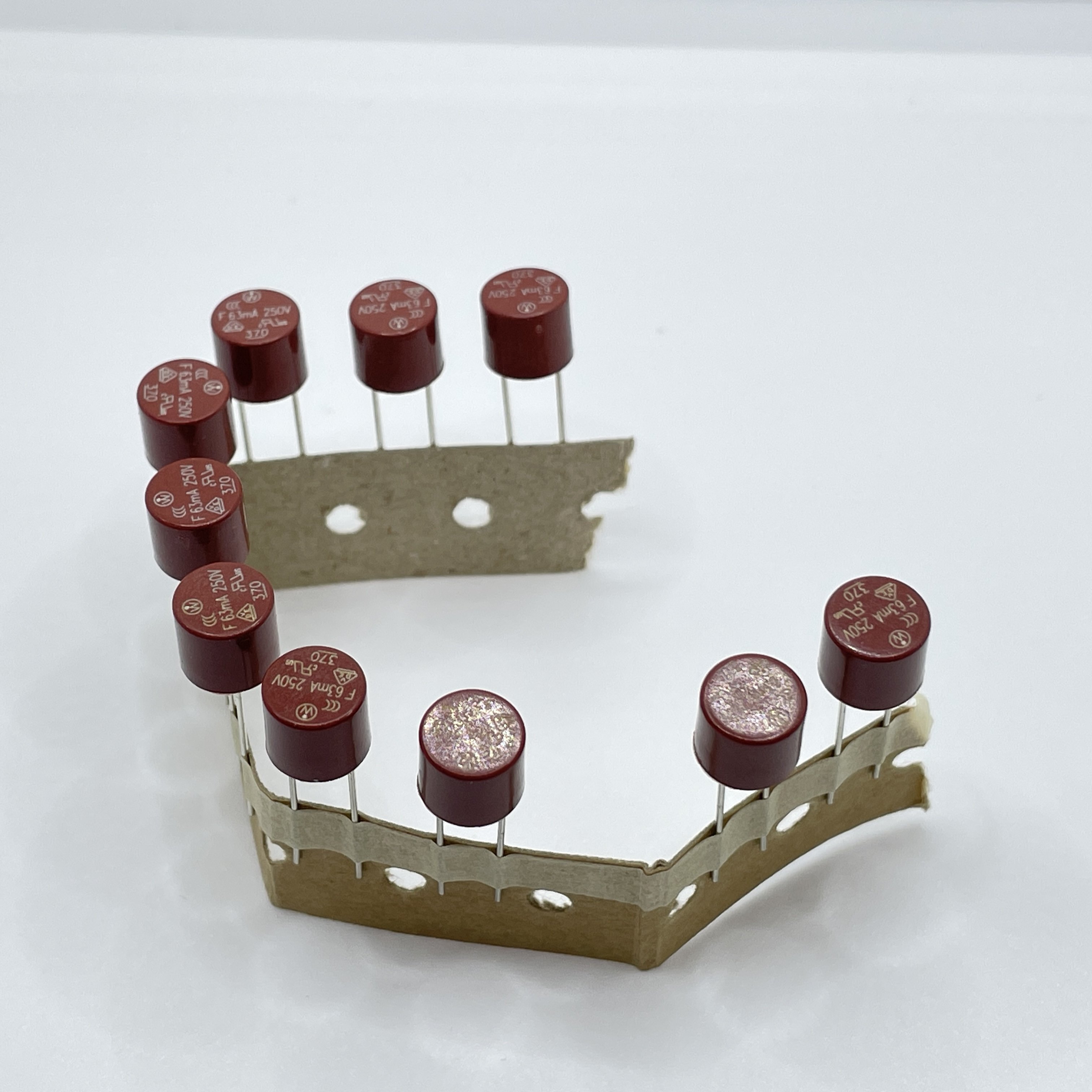 Round fuse tube F63mA250V Electronic Component Round fuse tube F63mA250V