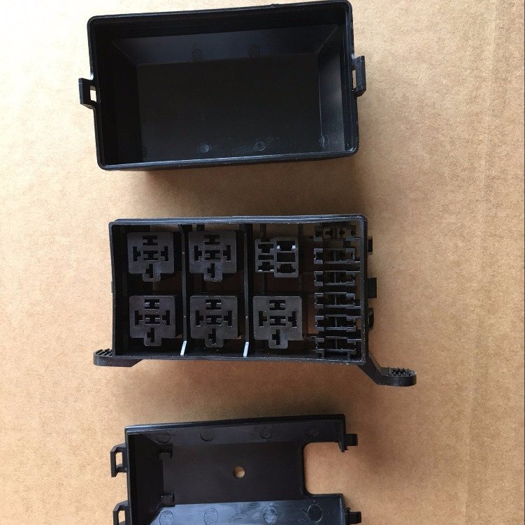 Fuse block box with 6 pcs relay