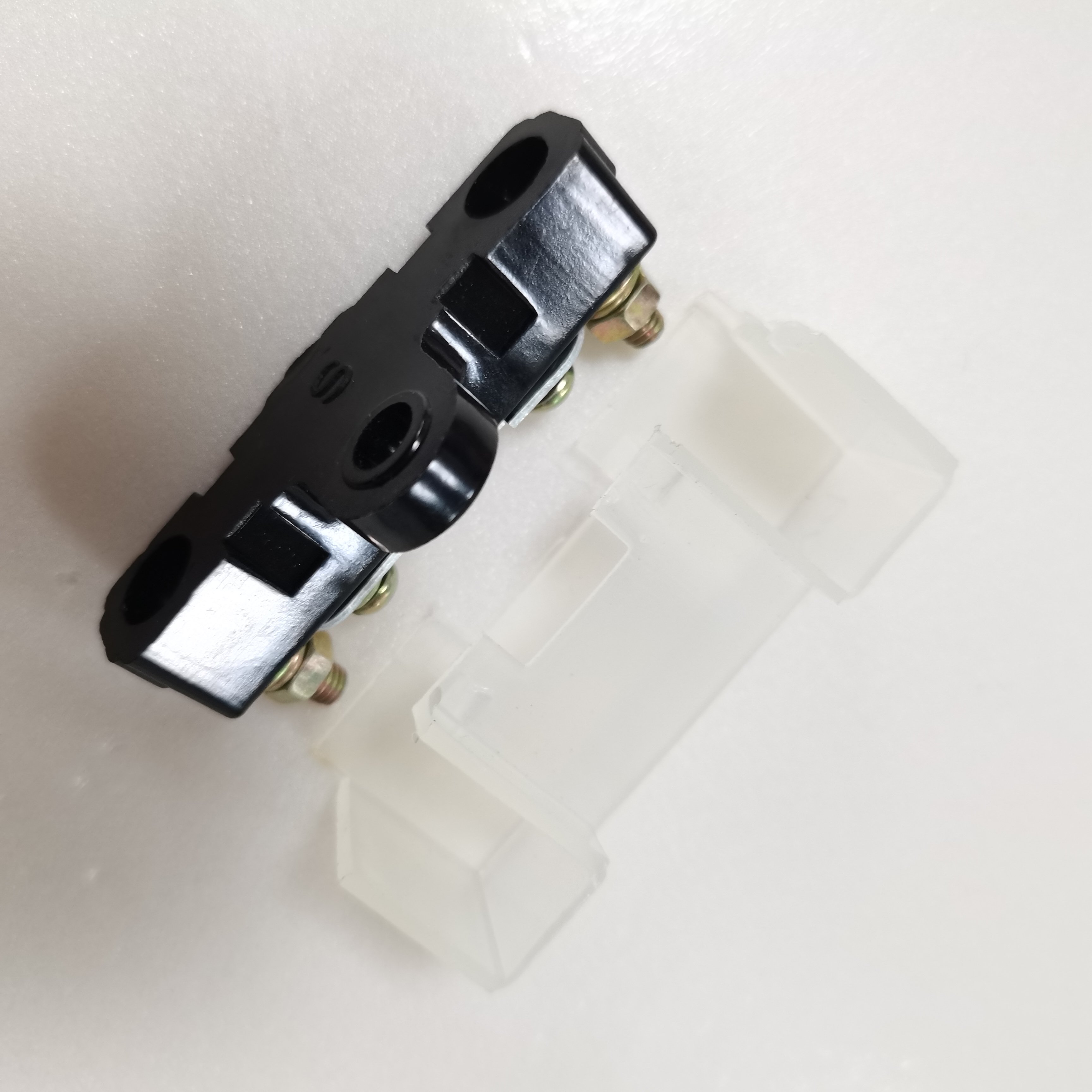 Quality Assurance Small Fork Bolt Fuse Assembly Holder Fork Bolt Fuse Component Bracket