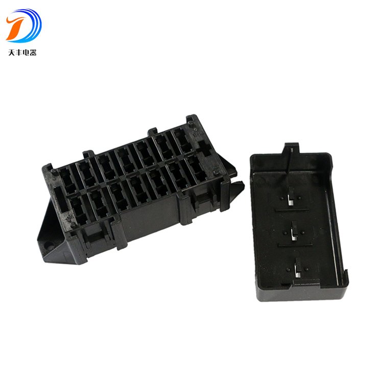 Different Types of Fuse Boxes Fourteen Ways Automotive Fuse Box BX2141C-1