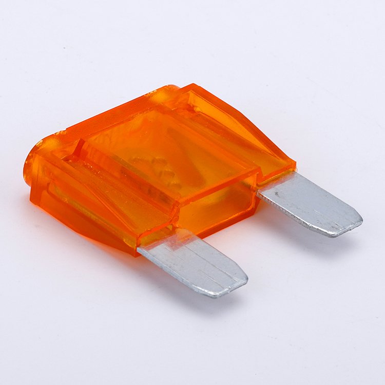 Hot Sale Medium Size Car ATO Auto Blade Fuse Holder 32V Plastic & Zinc WN-F805 40A Car Fuse Pieces Blade
