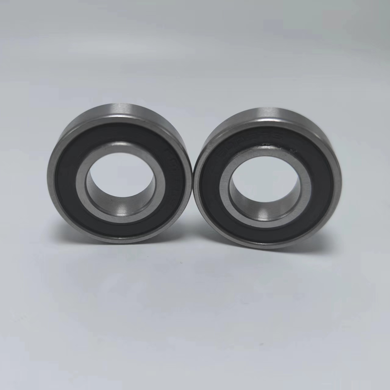 Wholesale steel material 15x32x9mm 6002 ZZ/2RS single row deep groove ball bearing