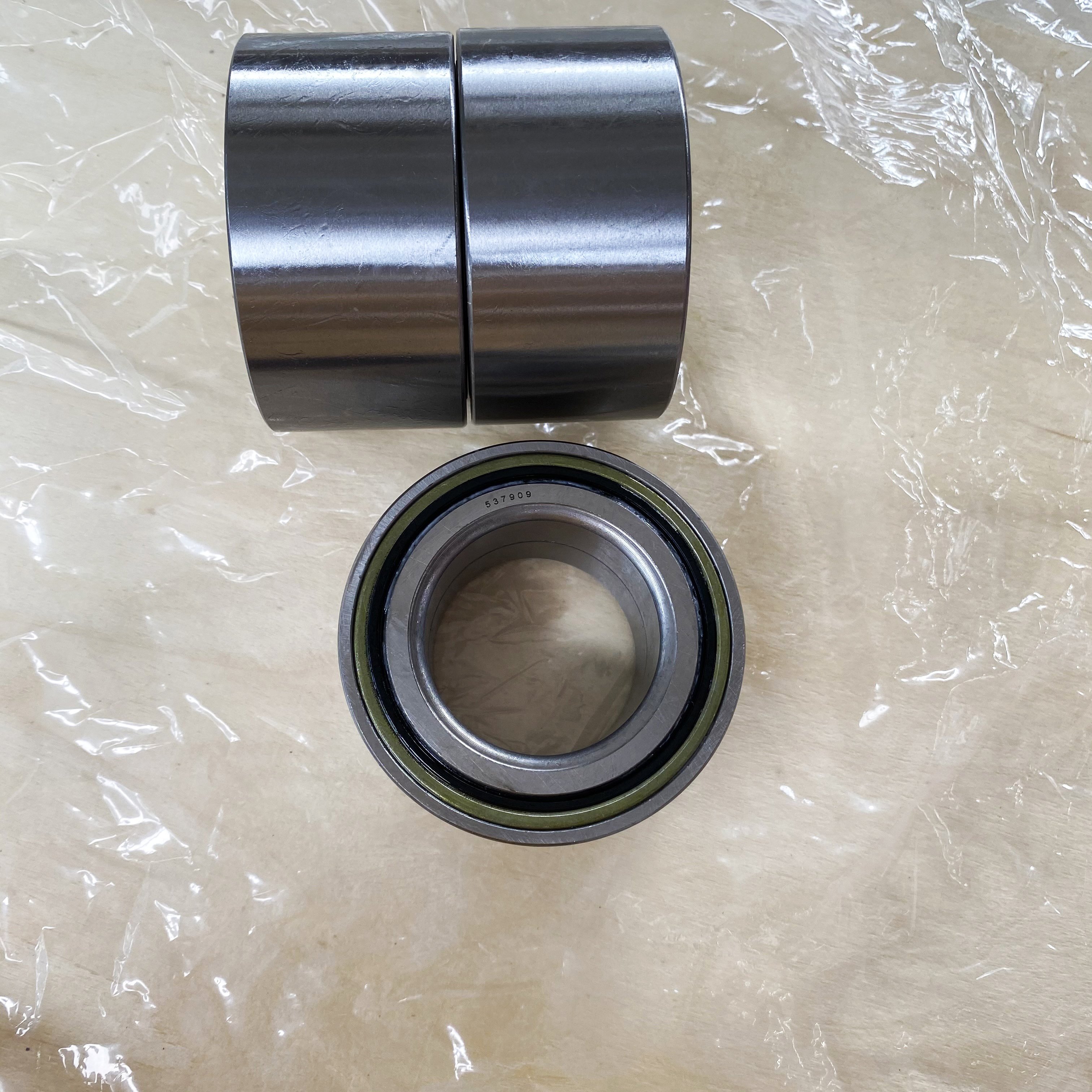 DST high quality Automotive Bearing Wheel Hub bearing 3880A036 MR992374 SIZE: 30 * 169 * 102mm