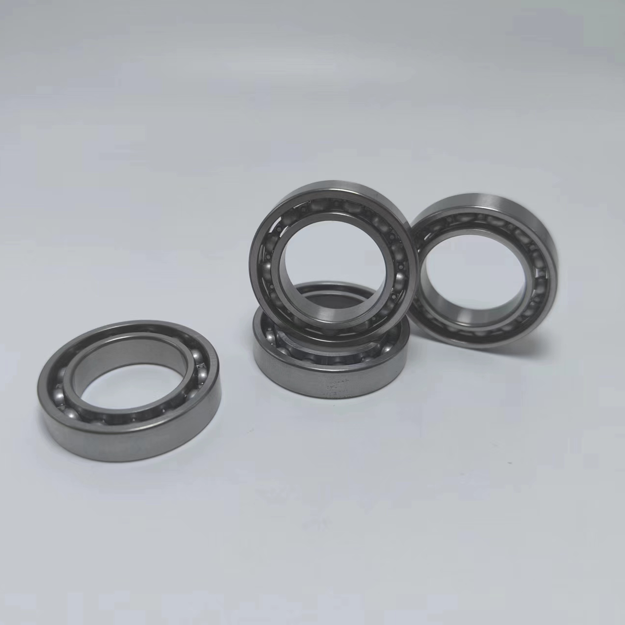 Hot selling original P6 precision single row high quality deep groove ball bearing 6804