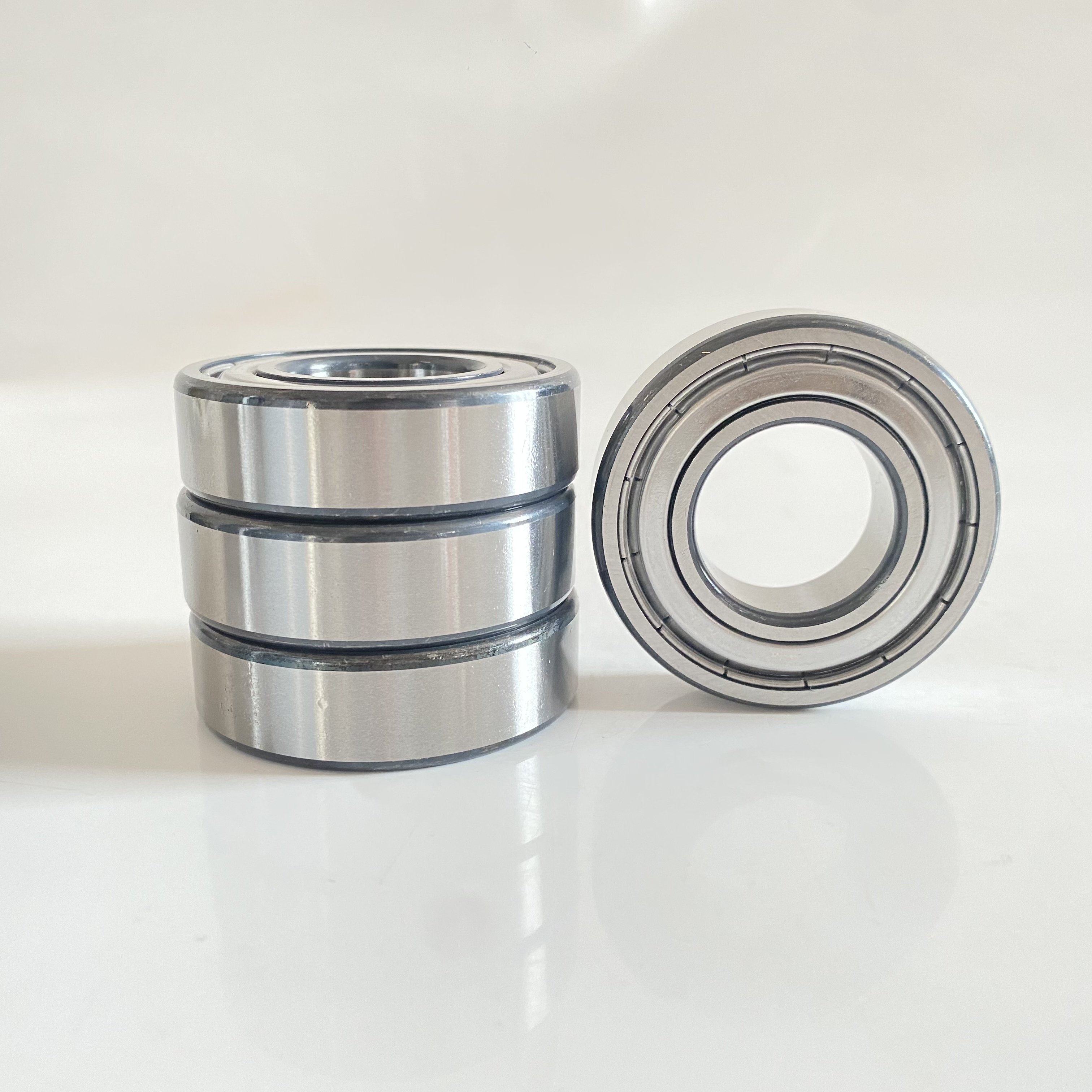 Made in China bearins 6204 6205 6205 6305 ZZ 2rs high speed bearing steel deep groove ball bearing