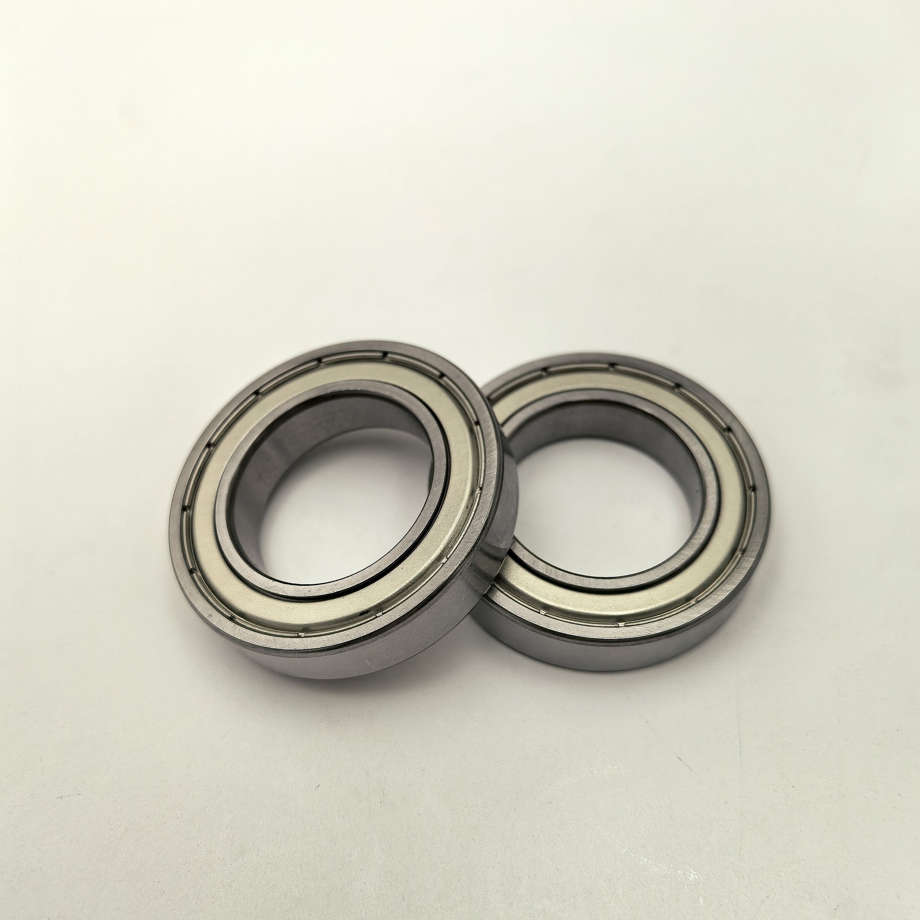 Professional Manufacturer Chrome Steel High Quality Deep Groove Ball Bearings 6905ZZ For Automotive Parts